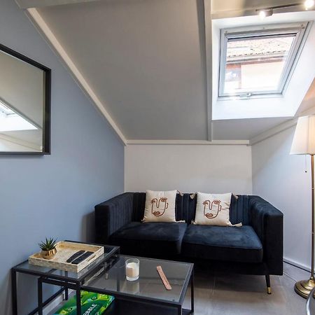 Joli Appartement T2 au cœur de la vieille ville dAnnecy proche du lac Extérieur photo
